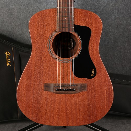Guild mahogany travel guitar - mahogany,